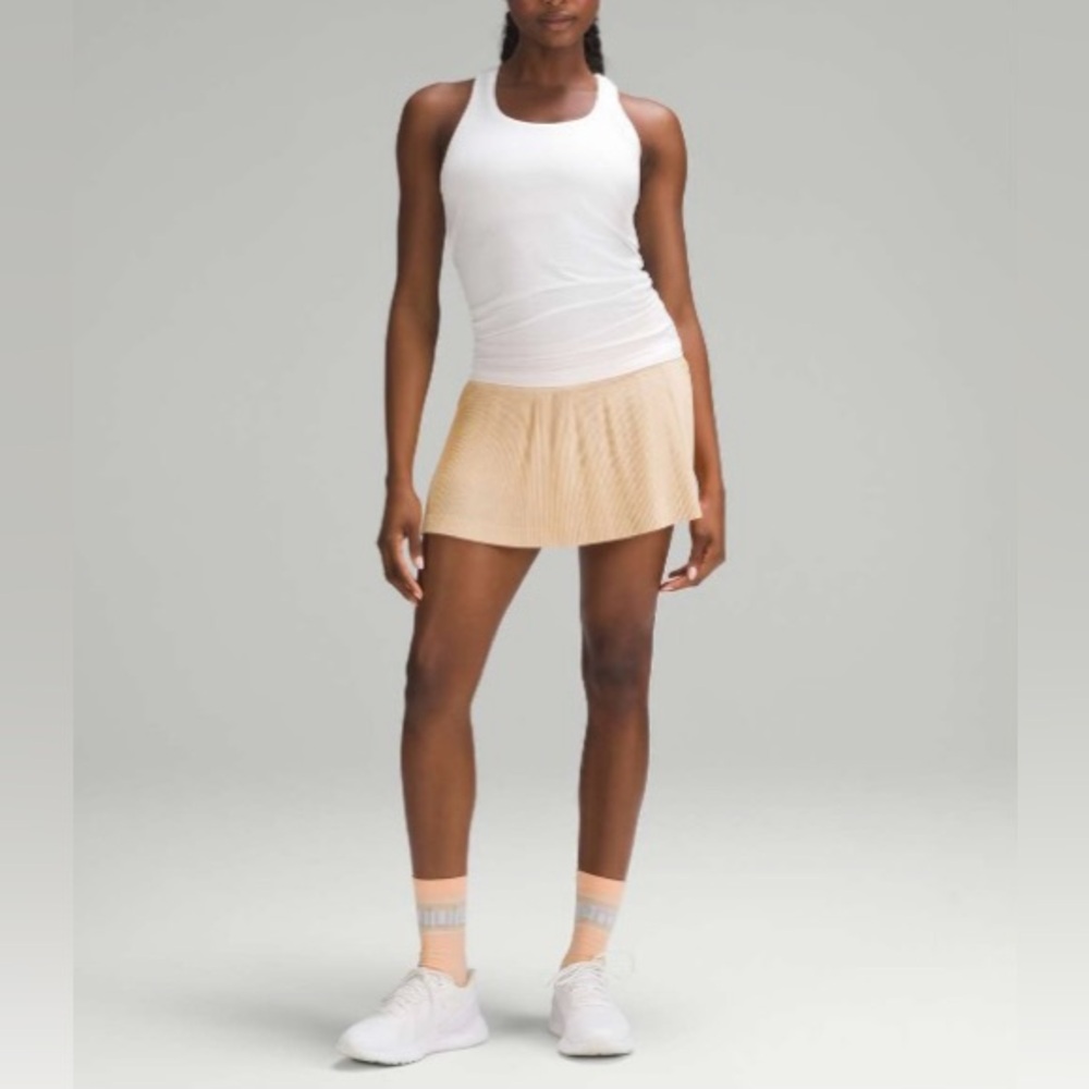 Lulu🍋 pleat to street mid rise skirt